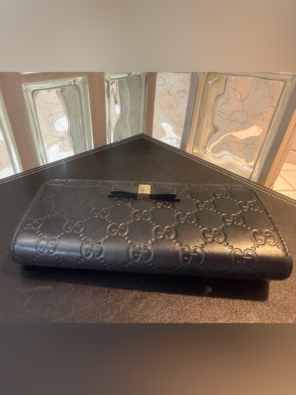 Gucci Black Guccissima Leather Bow Flap Continental Wallet. EUC.